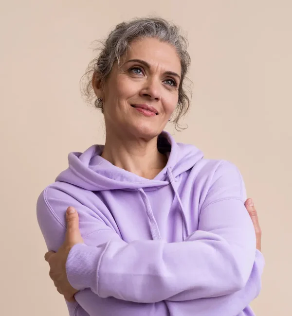 Mujer en menopausia recuperando su bienestar gracias a una nutricionista experta